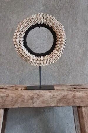 Kauri schelpenketting zwart accent