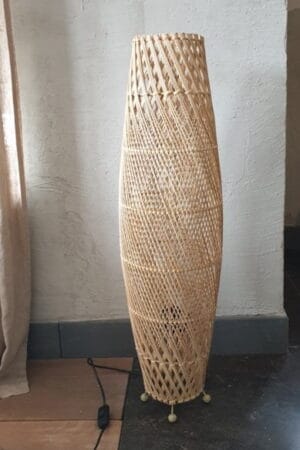 Staande open rotan lamp
