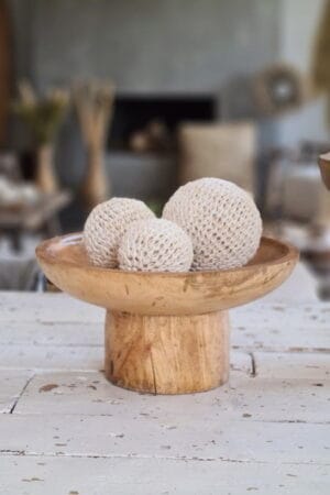 Schaal op voet naturel laag