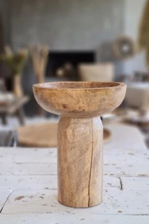 Schaal op voet naturel hoog