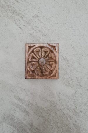 Carved kapstok 1 haak nature