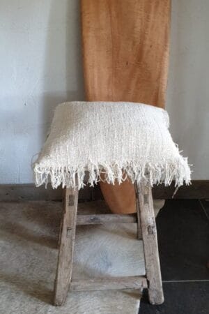 Linnen kussen met franjes