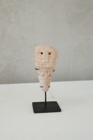 Stoneman mini op standaard