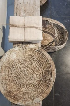 Schaal nature dirty carved