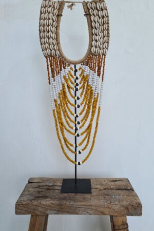 Schelpen kraagketting elegant okergeel