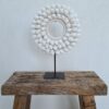 Witte grovere schelpenketting rond