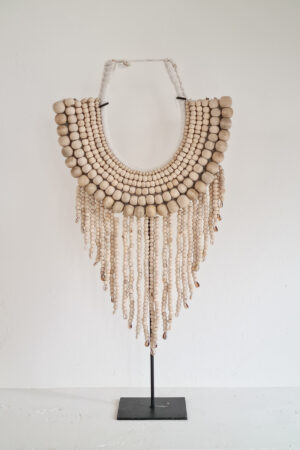 Kraagketting houten kralen