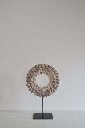 Grijze grovere schelpenketting